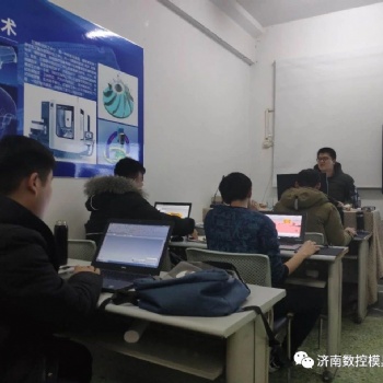 济南工业机器人培训学校