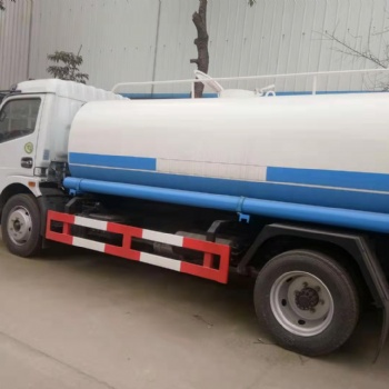 路面洒水车 多功能环卫洒水车