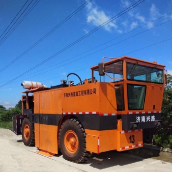 山东 供应 GP60型水泥路面共振破碎机__济南兴路