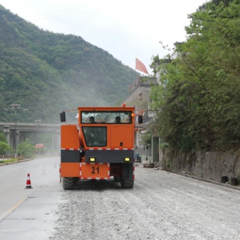 河南 供应 水泥砼路面共振破碎机__济南兴路