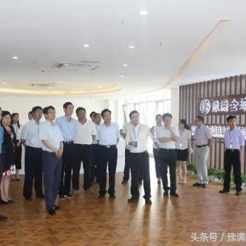 跨境电商助服装行业走出国门