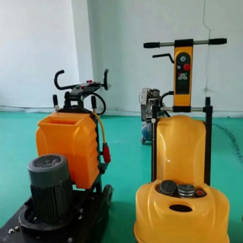 环氧地坪涂料是一种高强度、耐磨损、美观的地板，具有无接缝、质地坚实、耐药品性佳、防腐、防尘、保养方便
