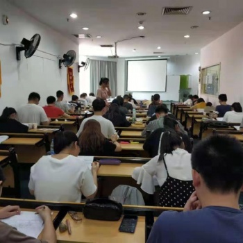 江苏五年制专转本考生如何选择对自己有利的学校和专业