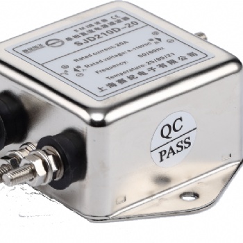 赛纪滤波器直流5V12v24V220V车载音频抗干扰电源模块插座通用
