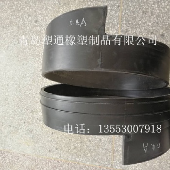 供应PE排水管电熔连接头