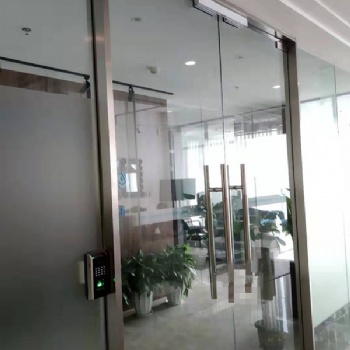 重庆市手动地弹簧门玻璃门磁力锁电磁锁门禁锁安装
