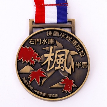 半程马拉松奖牌，枫叶古铜挂牌，广州挂牌生产