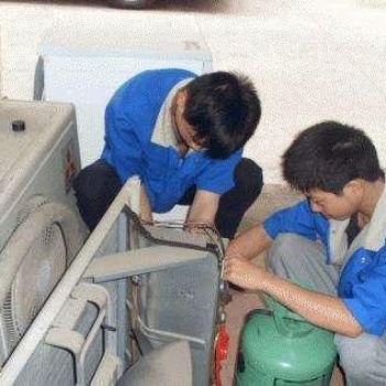 武汉格力空调维修点*维修服务电话*地址加氟保养安装移机急修
