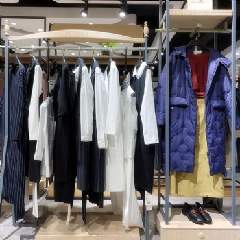 广州品牌女装供应国内外贸正品专柜折扣批发 折扣尾货供应批发