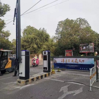 东营道闸厂家|东营小区自动【车牌识别安装】小区自动起落杆|昱为智能科技有限公司提供