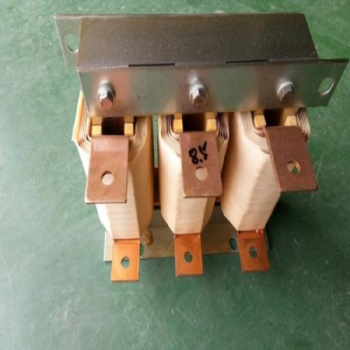 CKSC-12/10-6串联电抗器具有体积小 重量轻 外观美 温度低无噪音等优点