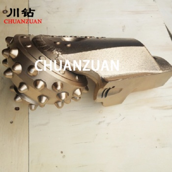 旋挖牙轮钻头使用于的工程