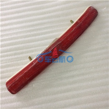 车云航销售吉利金刚右后杠灯