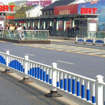 靓晰的兰州广告板锌钢市政交通安全道路隔离护栏