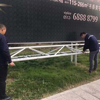 张家港沿街房屋幕墙安全性排查