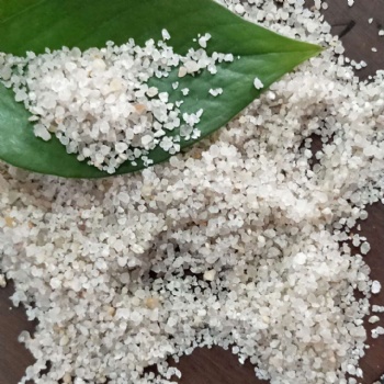 供应宝山石英砂 泳池过滤用海砂滤料 污水处理用水洗白海沙