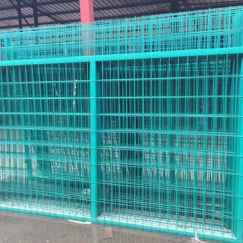 河北浸塑铁路护栏网厂家现货产品描述