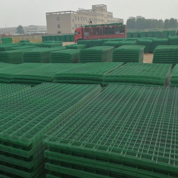 公路双边丝护栏 果园公路护栏网 栅栏养殖网