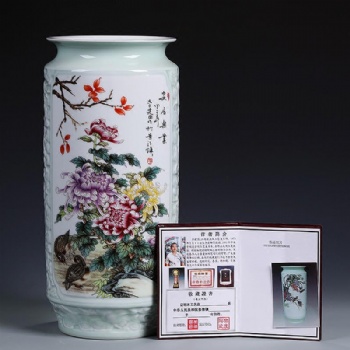 手绘小花瓶定制，景德镇大师手绘花瓶纯手工制作