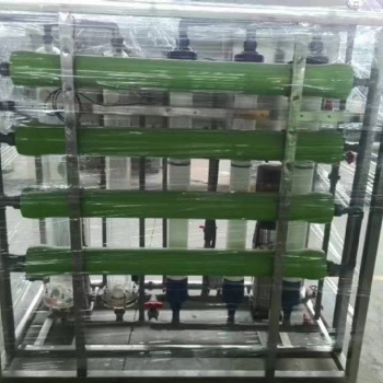 净化水设备耗材，石英砂，活性炭，滤芯，反渗透膜，加药设备，不锈钢罐，玻璃钢罐等