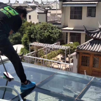 东莞家政保洁家电清洗大型地毯清洁大理石翻新保姆月嫂