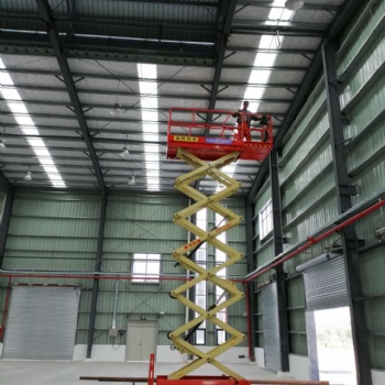 高空作业车租赁丨东莞剪刀液压车升降作业平台高空作业车自走剪叉式升降车