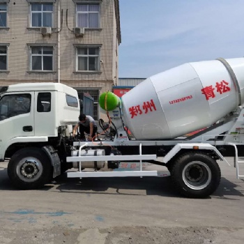 青松供应小型混凝土搅拌车4方混凝土搅拌车5方履带搅拌车