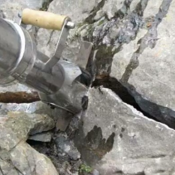 大块石头用无声液压劈石机设备