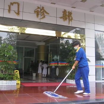 美吉亚驻场保洁、酒店保洁、酒店广告牌清洗、酒店地毯清洗