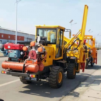广东小型装载式全液压公路打桩机 高速公路护栏打桩机 现货打桩机