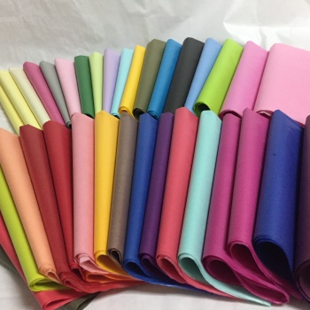 现货供应17g彩色拷贝纸50*70cm 40几种颜色可选择拷贝纸黑色包装纸 质优价廉