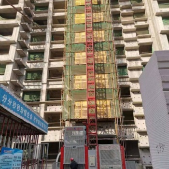 河北建筑施工升降机物料提升机sc200/200施工电梯