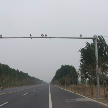 沈阳电警杆，监控杆，八棱杆，——沈阳圣泽丰交通设施
