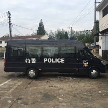 依维柯欧胜武装巡逻防爆运兵车