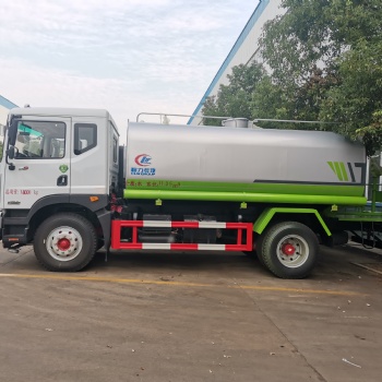 程力威牌CLW5180GSSD6型洒水车