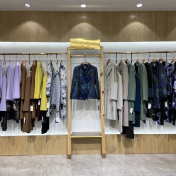 萨侬北京奢侈品牌滕氏旗下子品牌 女装折扣实体店货源 直播货源