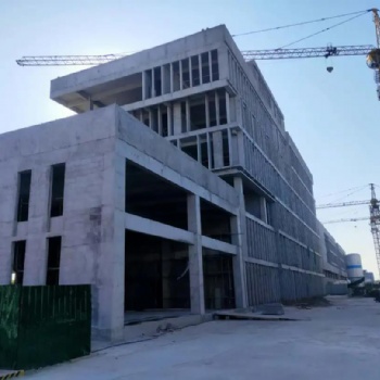出租东营利津厂房，免租金3年