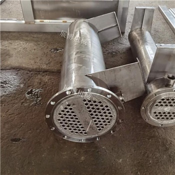 不锈钢换热器不锈钢冷凝器列管式换热器结构紧凑占地面积小热交换面积大