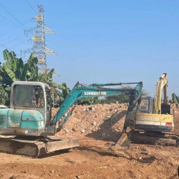 广州白云区挖掘机训练场地,白云区挖掘机上岗证办理换证,白云区挖掘机学校招生