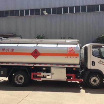 解放10吨油罐车 性价比超高 当之无愧的油罐车