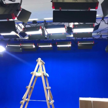 LED演播室灯光搭建