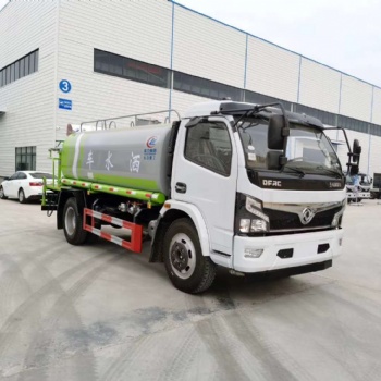 国六东风福瑞卡洒水车