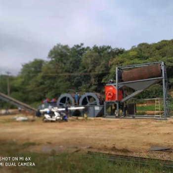 矿山废渣也可以用来制作建筑用沙，鄂式破碎制砂设备