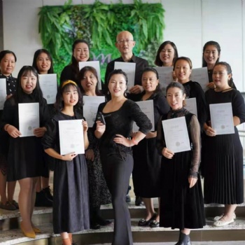 上海花店工作室培训学校帮助0基础0经验花店一站扶持包学会