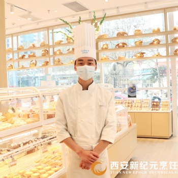 男生学西点烘焙 西安新纪元烹饪技工学校西点专业