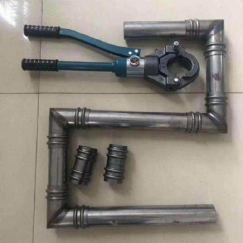 鸿资管道32冷却管接头 简单、方便操作不漏水