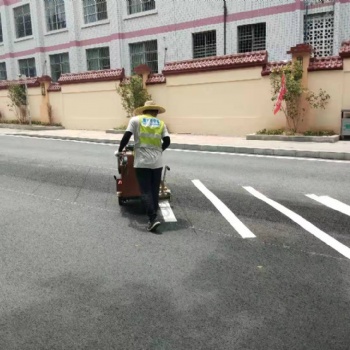 柳州市学校路面道路划线
