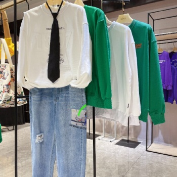 国内**各品牌女装尾货批发