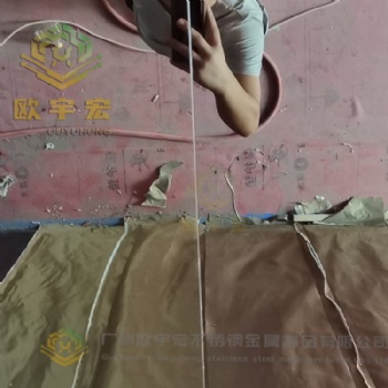 我裂开了！山西不锈钢蜂窝板镜面蜂窝板吊顶出现哈哈镜怎么办，欧宇宏吊顶蜂窝板无缝连接
