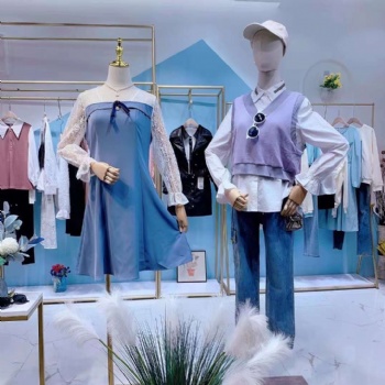 佐妍21秋欧韩风格连衣裙上衣 江南布衣女装品牌杂款包尾货批发